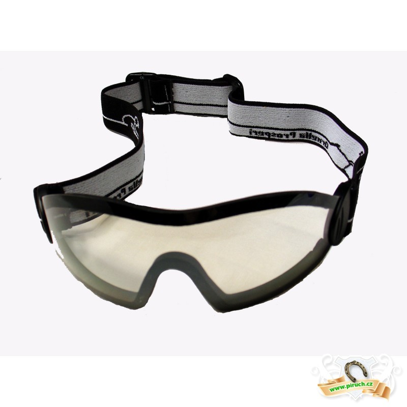 Jezdecké potřeby, potřeby pro koně a jezdectví Piruch.cz