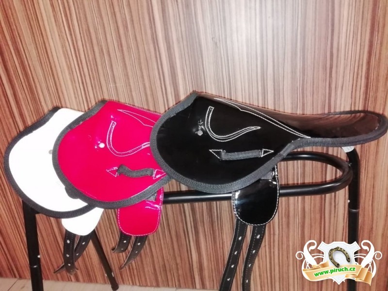 Jezdecké potřeby, potřeby pro koně a jezdectví Piruch.cz